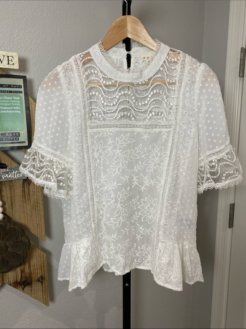 POL White Sheer Lace Floral Peasant Blouse NWOT GORGEOUS